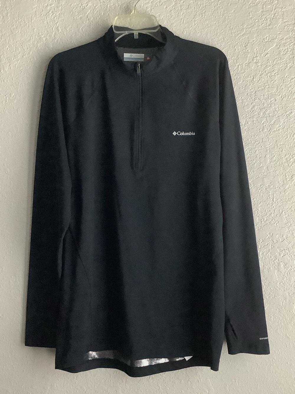 Columbia Black Quarter-Zip Performance Top